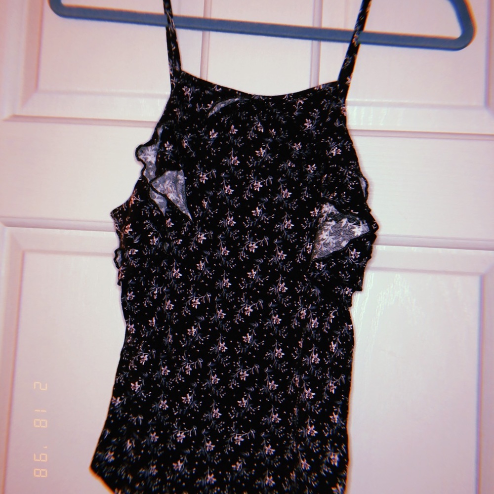 Tank tops - Picture 3 of 4